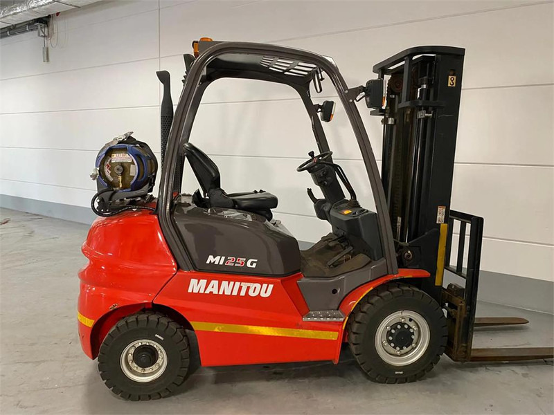 Manitou MI25G - Газокар: снимка 1 Manitou MI25G - Газокар: снимка 1