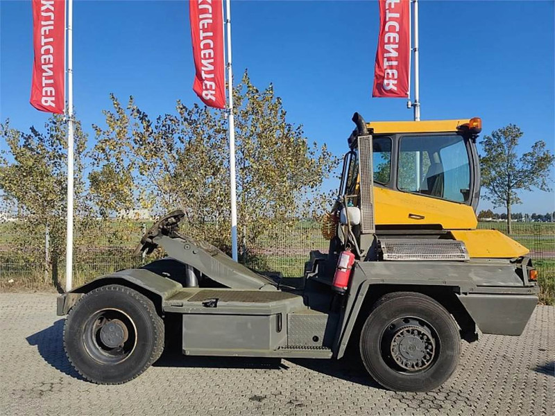 Terberg RT222 4x4 - Терминален влекач: снимка 2 Terberg RT222 4x4 - Терминален влекач: снимка 2