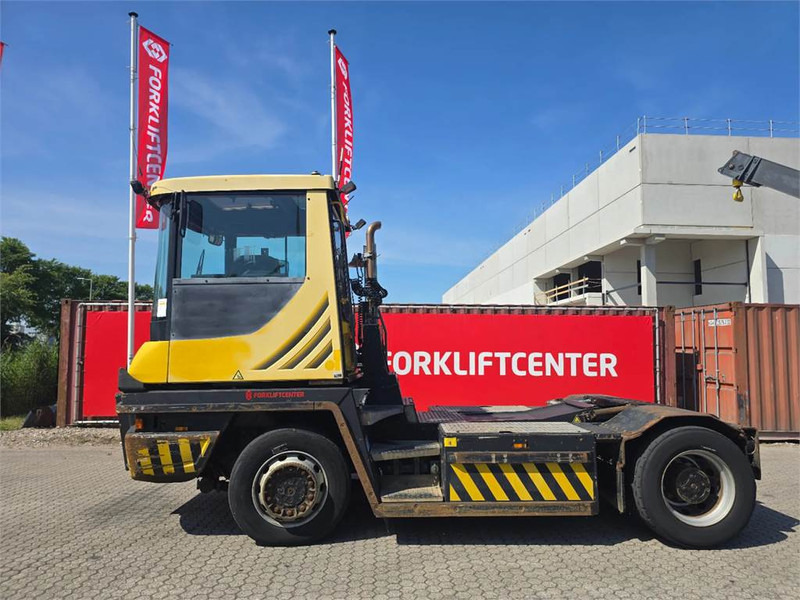 Terberg RT223 4x4 - Терминален влекач: снимка 4 Terberg RT223 4x4 - Терминален влекач: снимка 4
