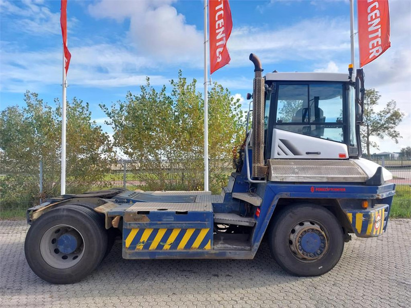 Terberg RT283 4x4 - Терминален влекач: снимка 3 Terberg RT283 4x4 - Терминален влекач: снимка 3