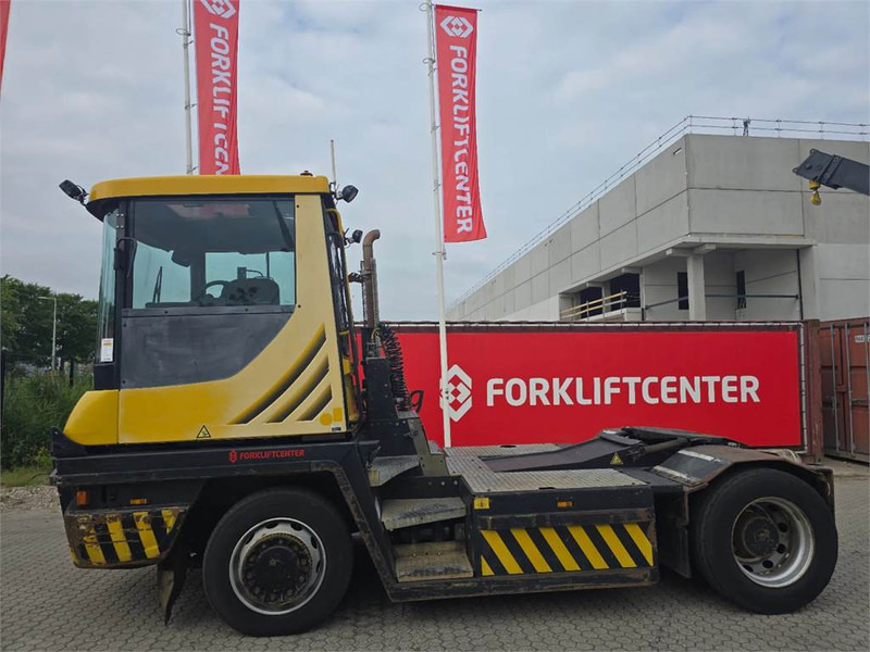 Terberg RT283 4x4 - Терминален влекач: снимка 4 Terberg RT283 4x4 - Терминален влекач: снимка 4