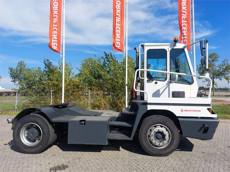 Terberg YT182 - Терминален влекач: снимка 3 Terberg YT182 - Терминален влекач: снимка 3