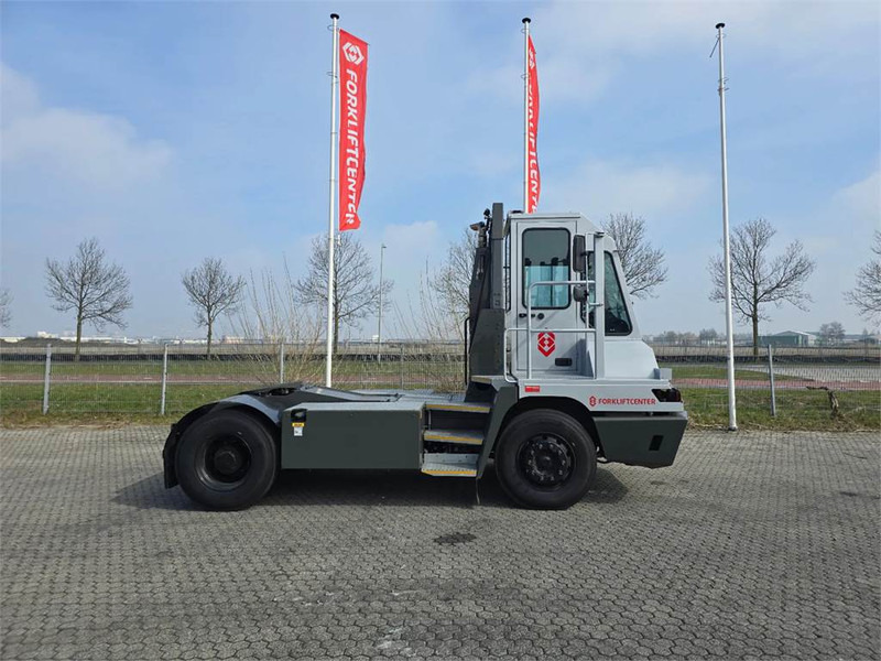 Terberg YT220 - Терминален влекач: снимка 3 Terberg YT220 - Терминален влекач: снимка 3