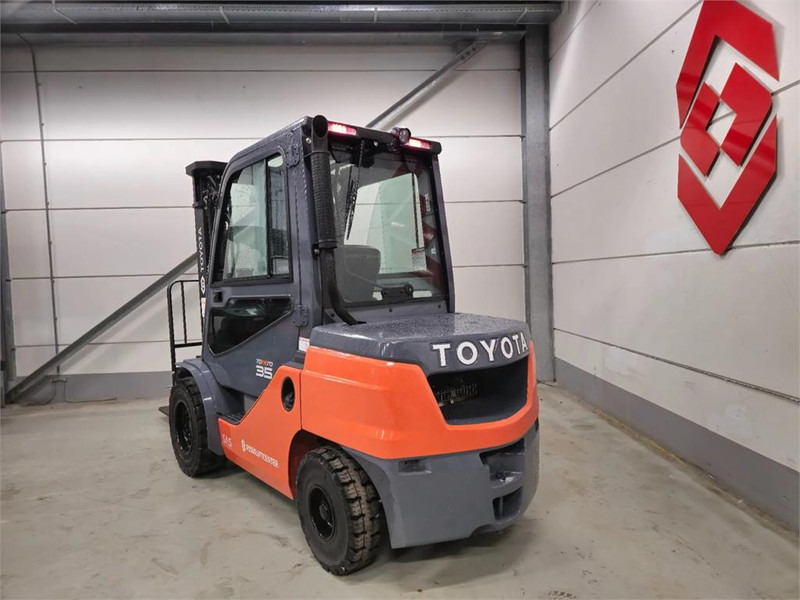 Toyota 52-8FDJF35 - Дизелов мотокар: снимка 4 Toyota 52-8FDJF35 - Дизелов мотокар: снимка 4