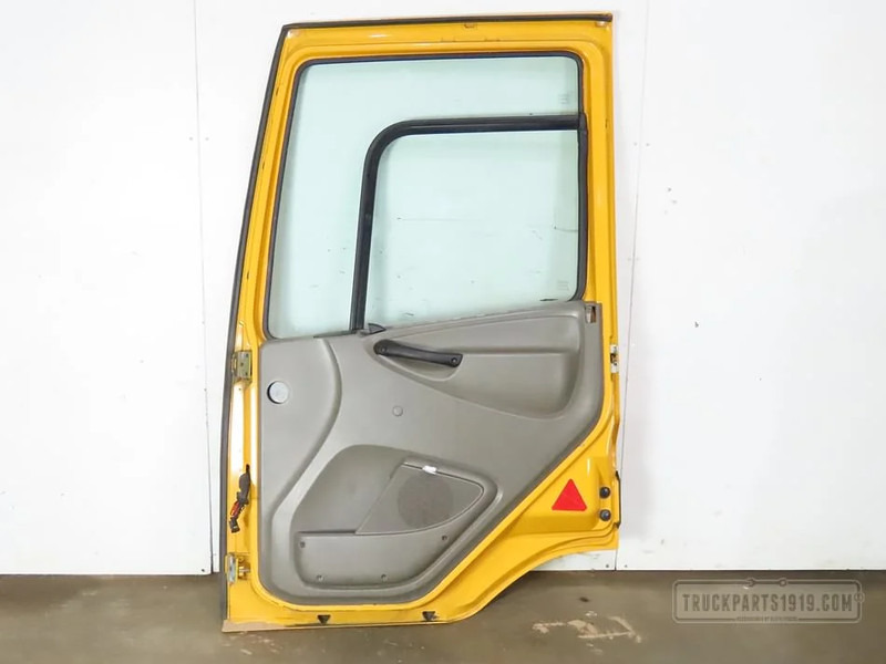 DAF 1950971 Portier Re. CF 85 - Врата и части за Камион: снимка 2 DAF 1950971 Portier Re. CF 85 - Врата и части за Камион: снимка 2