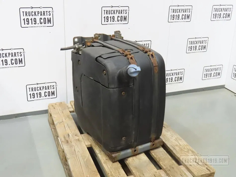 DAF 2303398 AdBlue tank DAF - Изпускателна система за Камион: снимка 1 DAF 2303398 AdBlue tank DAF - Изпускателна система за Камион: снимка 1