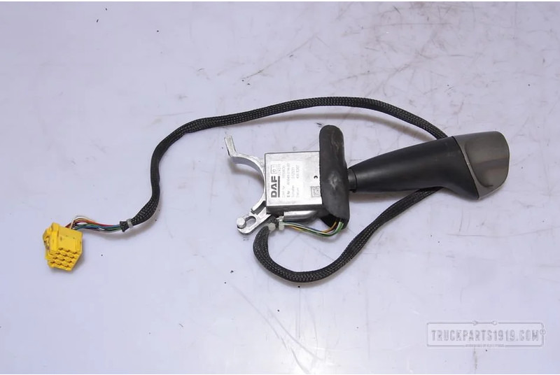 DAF Electrical System Stuurkolom schak. rechts DAF X - Превключвател на кормилната колона за Камион: снимка 2 DAF Electrical System Stuurkolom schak. rechts DAF X - Превключвател на кормилната колона за Камион: снимка 2