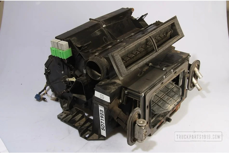 DAF Heating, Ventilation & AC Kachel unit DAF XF105 - Отопление/ Вентилация за Камион: снимка 1 DAF Heating, Ventilation & AC Kachel unit DAF XF105 - Отопление/ Вентилация за Камион: снимка 1