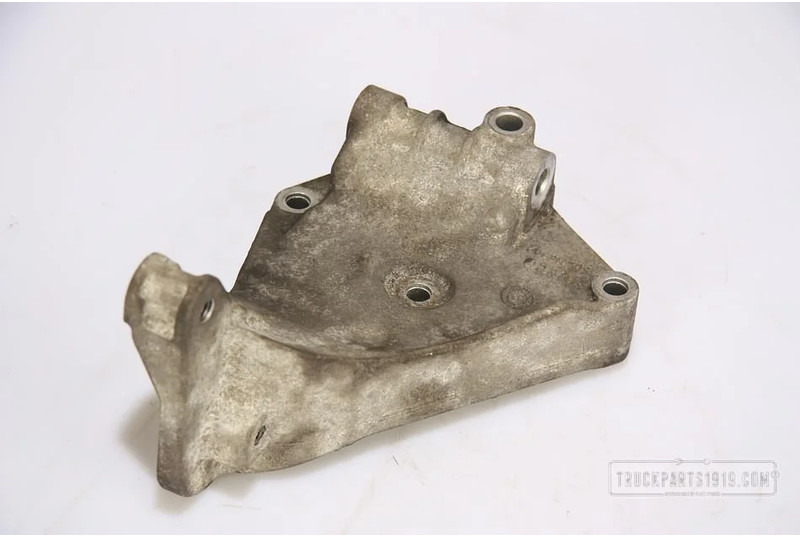 Iveco Engines & Parts Dynamo Steun Iveco - Двигател и части за Камион: снимка 2 Iveco Engines & Parts Dynamo Steun Iveco - Двигател и части за Камион: снимка 2