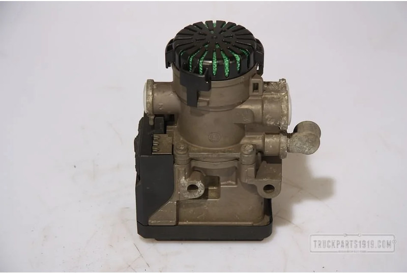 KNORR-BREMSE Brake System EBS modulator Renault & Volvo - Части на спирачната система за Камион: снимка 2 KNORR-BREMSE Brake System EBS modulator Renault & Volvo - Части на спирачната система за Камион: снимка 2