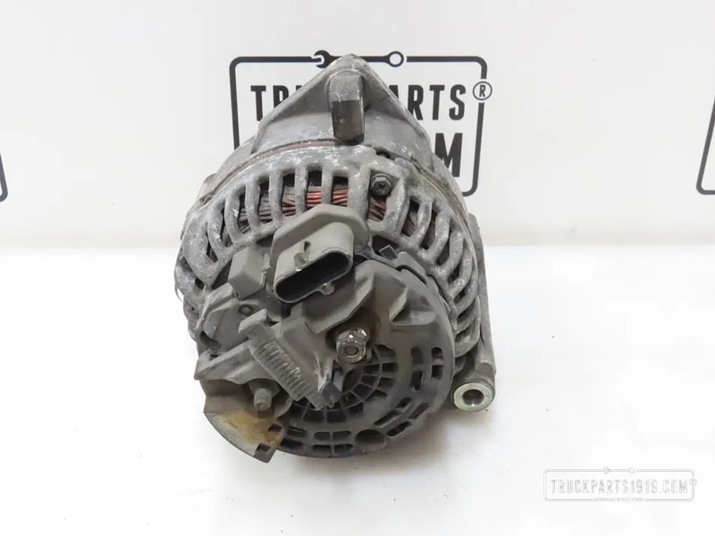 MAN 51.26101-7270 Dynamo 110A - Алтернатор за Камион: снимка 2 MAN 51.26101-7270 Dynamo 110A - Алтернатор за Камион: снимка 2