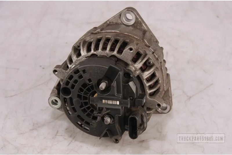 MAN 51.26101-7283 Dynamo 120A - Алтернатор за Камион: снимка 2 MAN 51.26101-7283 Dynamo 120A - Алтернатор за Камион: снимка 2