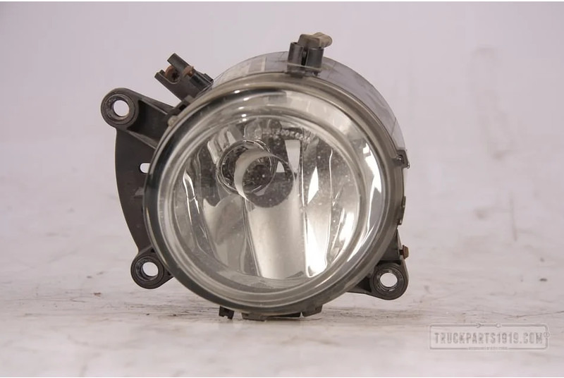 Mercedes-Benz MB Lighting Mistlamp Li. MP4 - Фар срещу мъгла за Камион: снимка 1 Mercedes-Benz MB Lighting Mistlamp Li. MP4 - Фар срещу мъгла за Камион: снимка 1