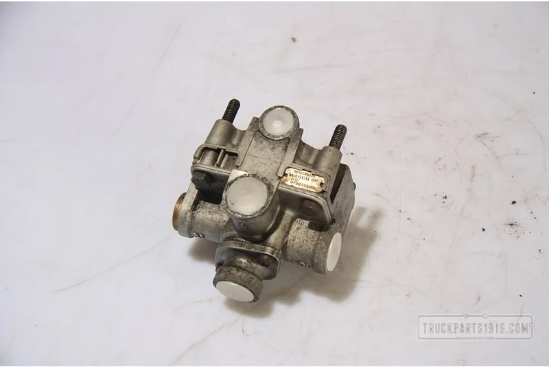 Renault Compressed Air System Relaisklep - Клапа за Камион: снимка 1 Renault Compressed Air System Relaisklep - Клапа за Камион: снимка 1