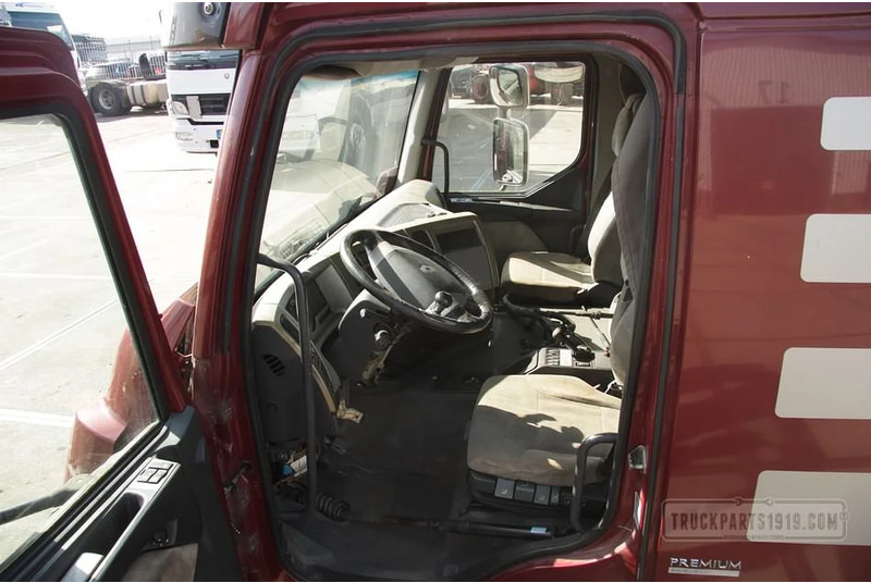Renault Premium Body & Chassis Parts Cabine RENAULT PREMIUM - Кабина и интериор за Камион: снимка 4 Renault Premium Body & Chassis Parts Cabine RENAULT PREMIUM - Кабина и интериор за Камион: снимка 4