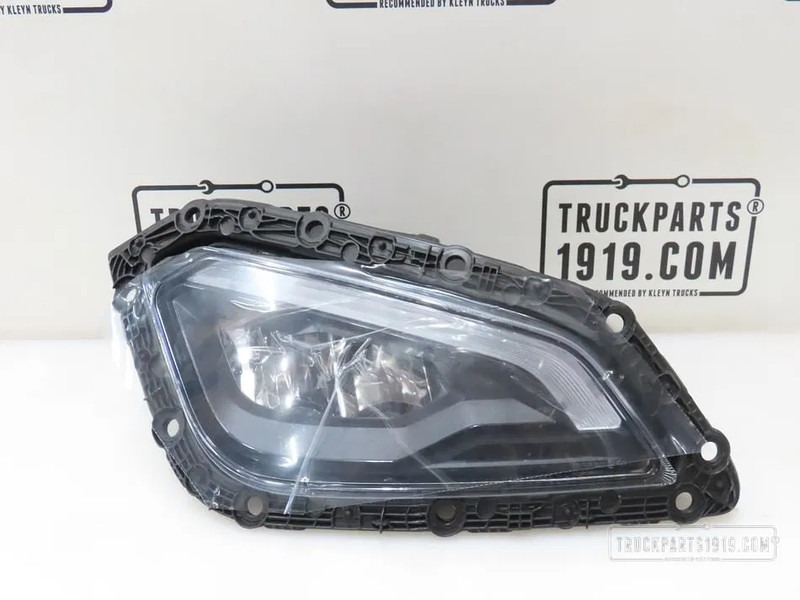 DAF 2272642 Lighting Skylight Re. XG - Резервни части за Камион: снимка 1 DAF 2272642 Lighting Skylight Re. XG - Резервни части за Камион: снимка 1