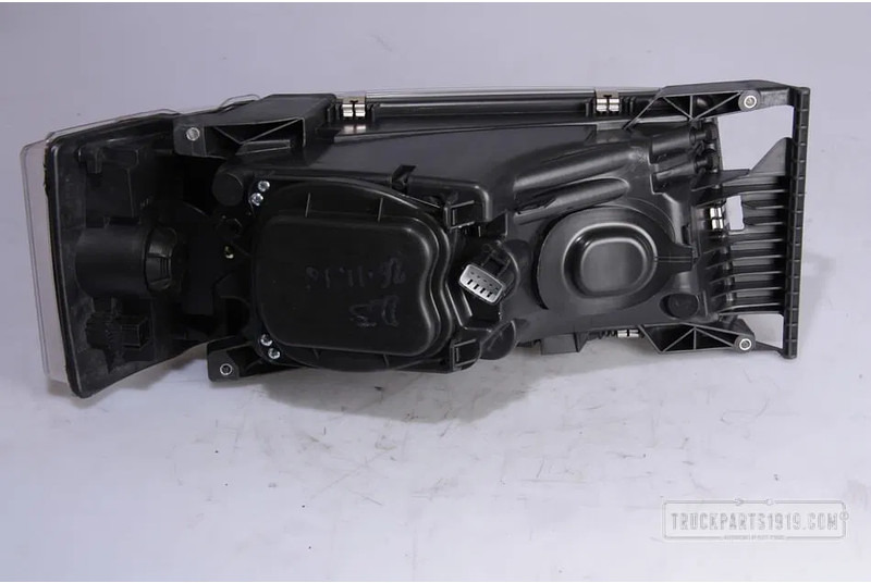 Scania 2416144 LH HEADLAMP RHD - Преден фар за Камион: снимка 2 Scania 2416144 LH HEADLAMP RHD - Преден фар за Камион: снимка 2