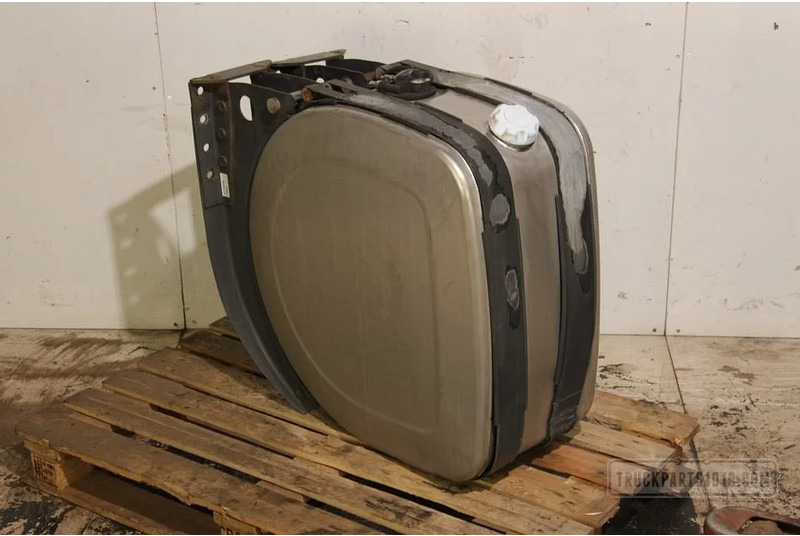 Volvo Exhaust System AdBlue tank VOLVO FH - Резервоар за AdBlue за Камион: снимка 1 Volvo Exhaust System AdBlue tank VOLVO FH - Резервоар за AdBlue за Камион: снимка 1