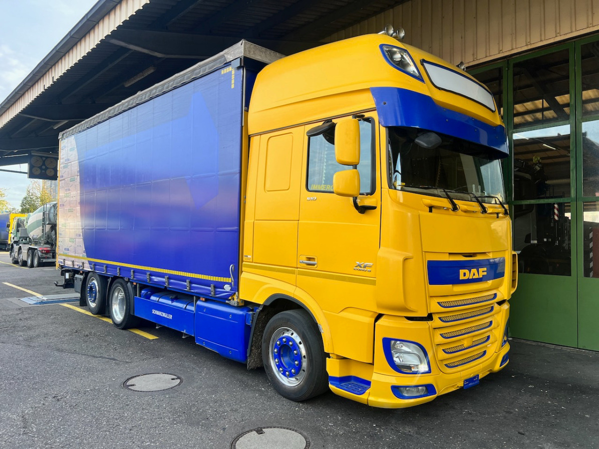 DAF XF 510 Jumbo - Камион с брезент: снимка 1 DAF XF 510 Jumbo - Камион с брезент: снимка 1
