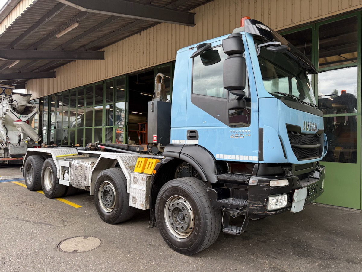 IVECO 340T45 Trakker 8x4 - Мултилифт с кука камион: снимка 1 IVECO 340T45 Trakker 8x4 - Мултилифт с кука камион: снимка 1