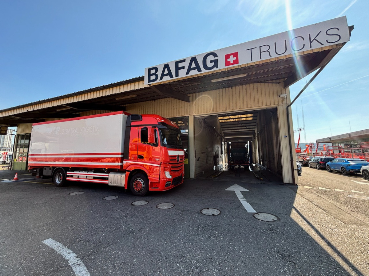 MERCEDES Actros 1848 - Камион фургон: снимка 2 MERCEDES Actros 1848 - Камион фургон: снимка 2