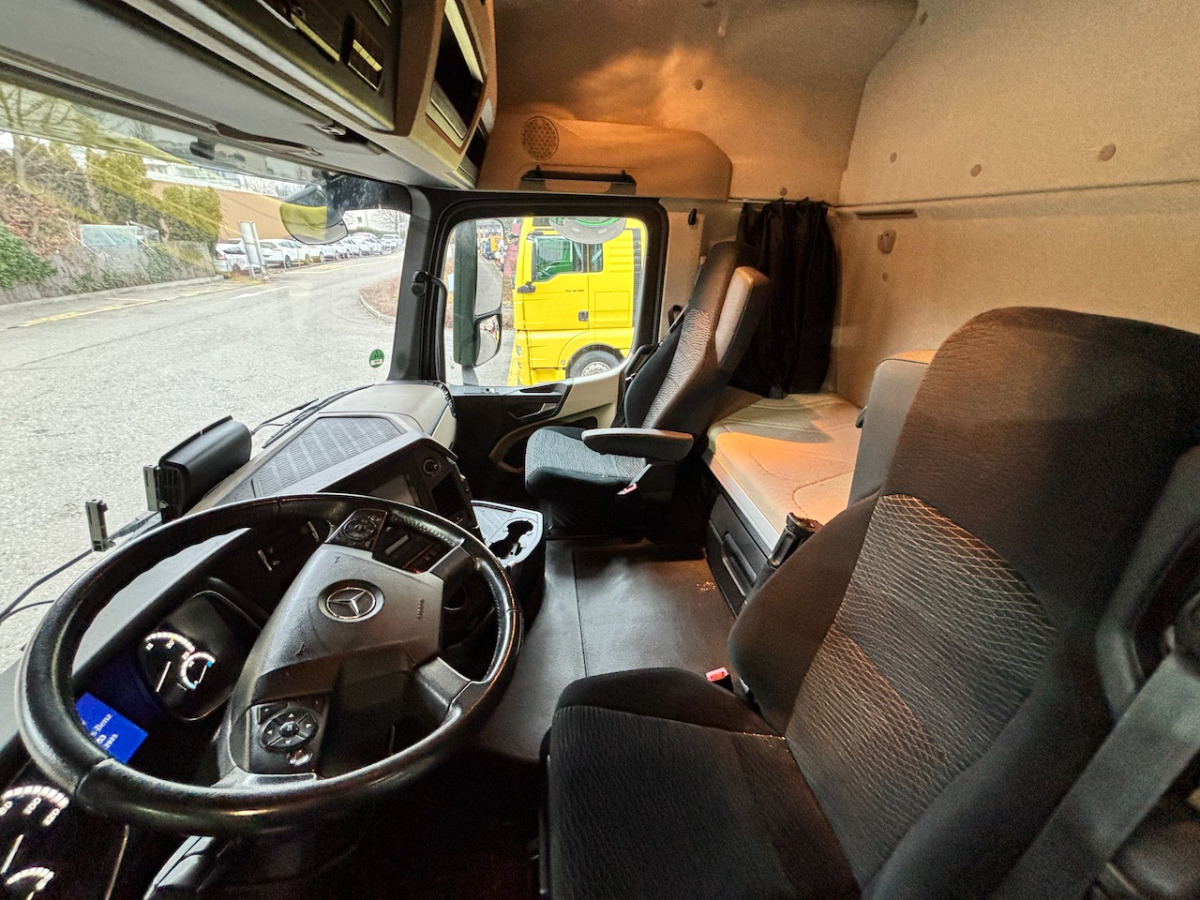 MERCEDES Actros 2543 6x2 Container Transport - Контейнеровоз/ Сменна каросерия камион: снимка 4 MERCEDES Actros 2543 6x2 Container Transport - Контейнеровоз/ Сменна каросерия камион: снимка 4