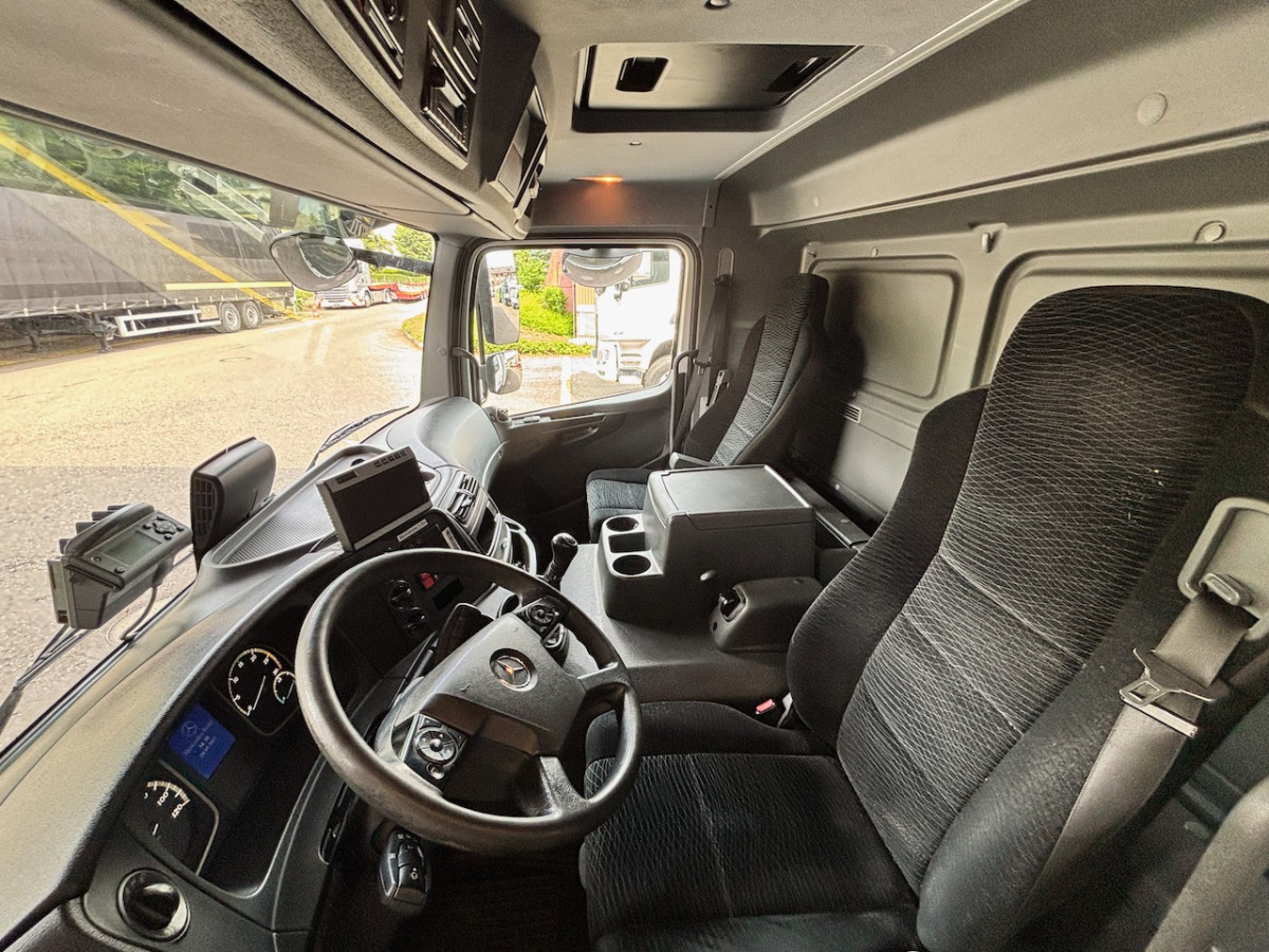 MERCEDES Atego 1530 - Камион фургон: снимка 4 MERCEDES Atego 1530 - Камион фургон: снимка 4