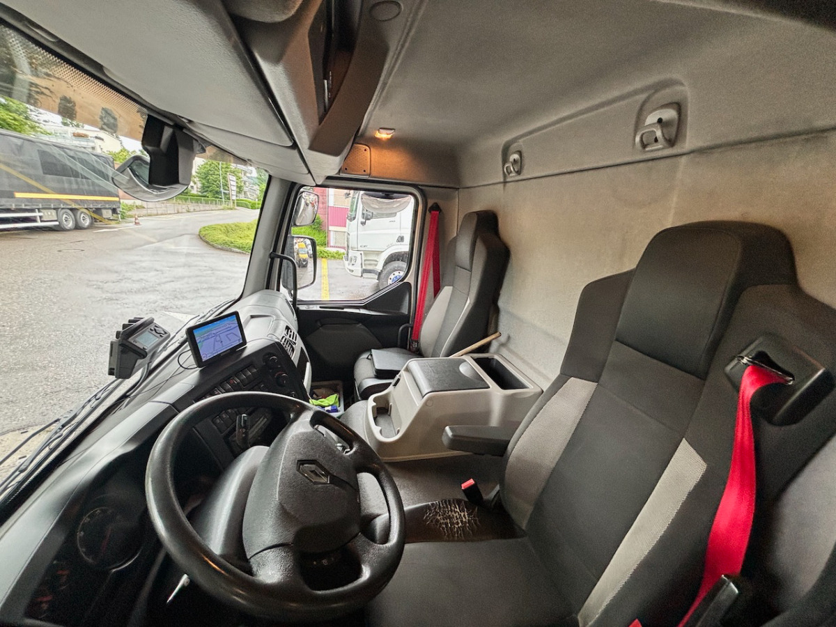 RENAULT D14.250 - Камион фургон: снимка 4 RENAULT D14.250 - Камион фургон: снимка 4