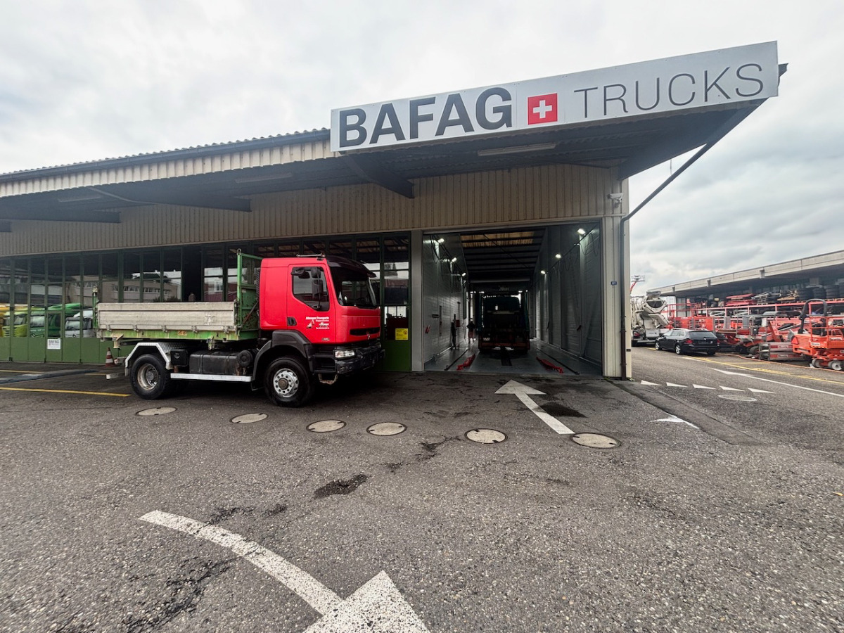 RENAULT Kerax 420DCI 4x4 - Самосвал камион: снимка 2 RENAULT Kerax 420DCI 4x4 - Самосвал камион: снимка 2