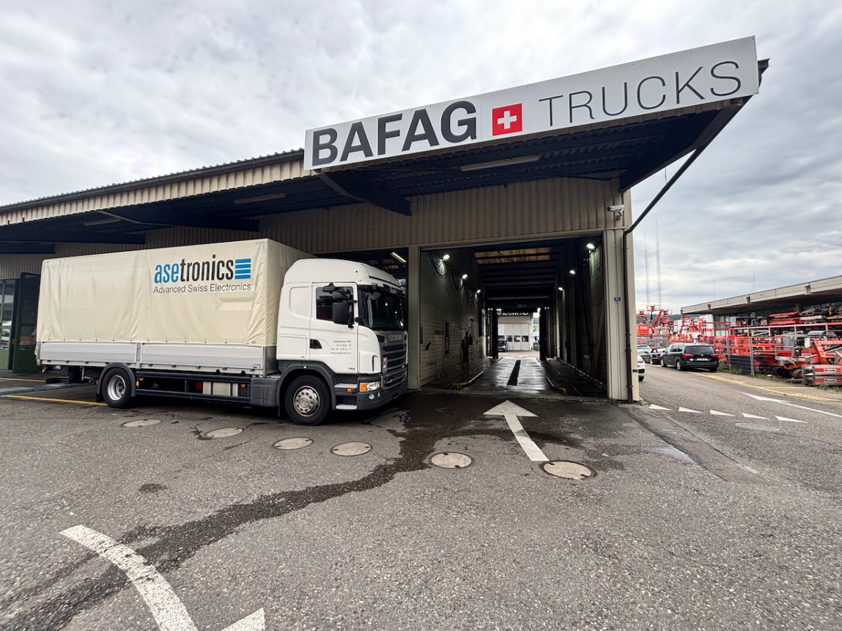 SCANIA G440 - Камион с брезент: снимка 2 SCANIA G440 - Камион с брезент: снимка 2