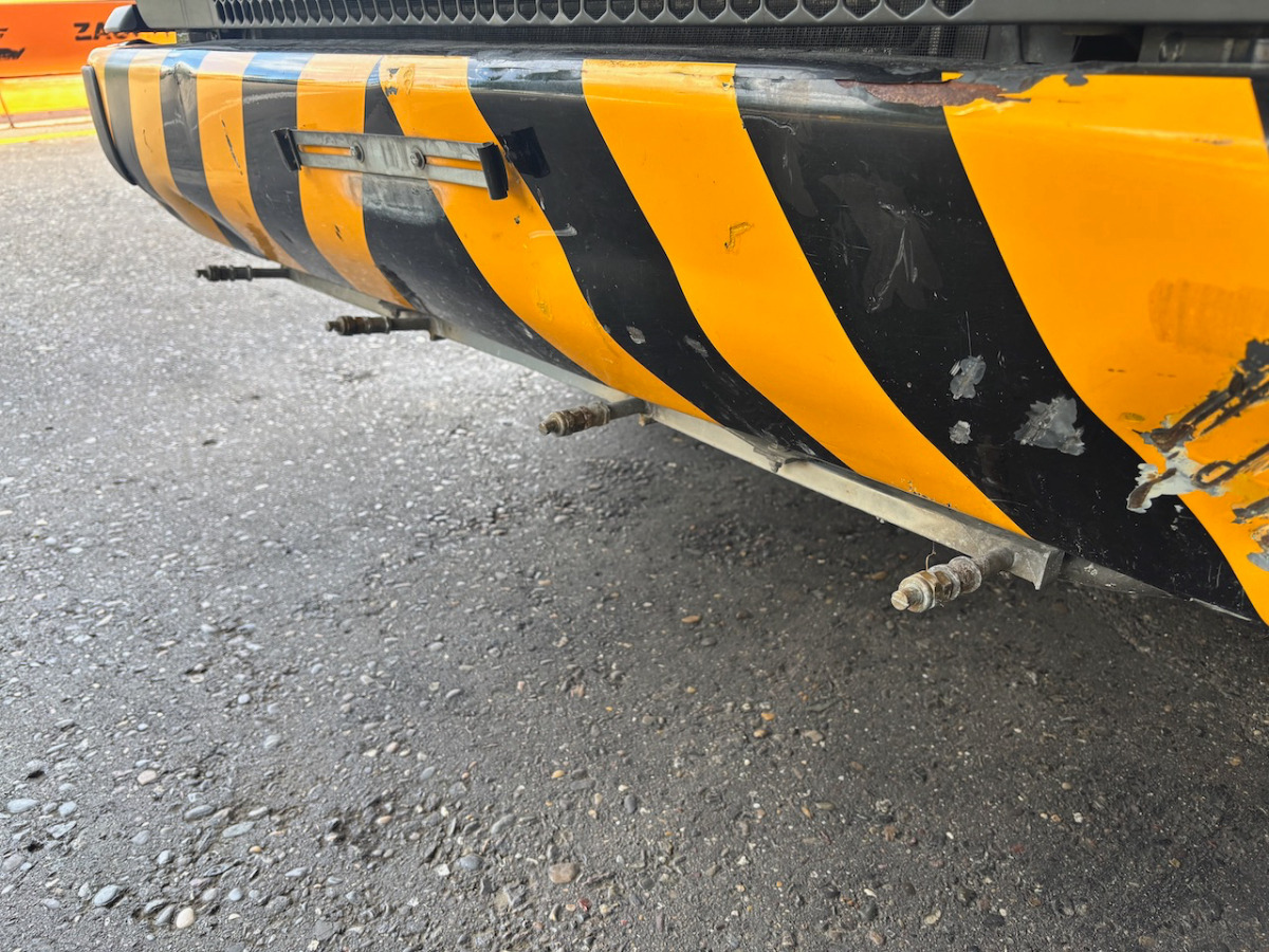 SCANIA P114 GB - Мотометачна машина: снимка 4 SCANIA P114 GB - Мотометачна машина: снимка 4