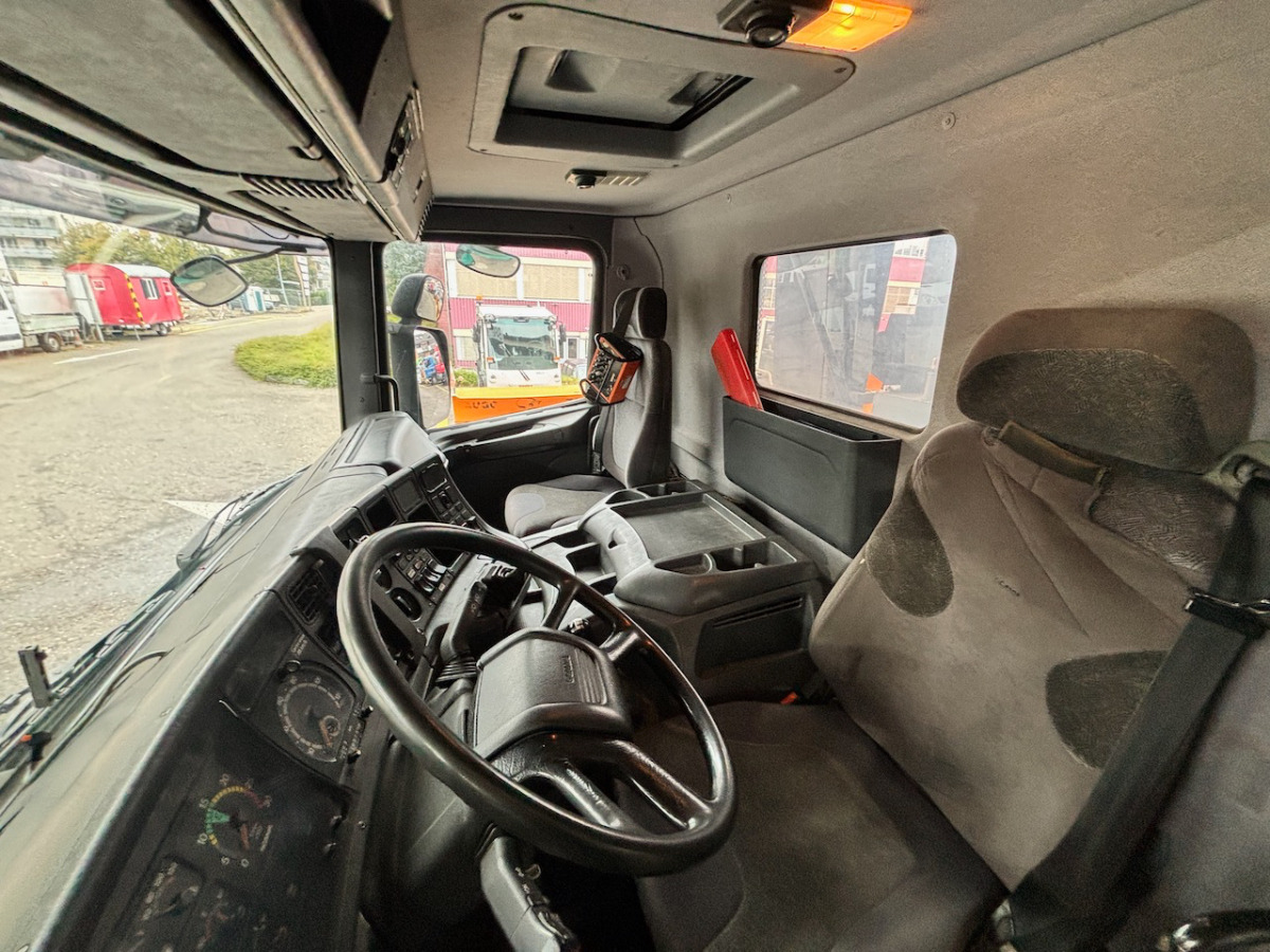 SCANIA P124CB8x4 - Бетоновоз: снимка 4 SCANIA P124CB8x4 - Бетоновоз: снимка 4