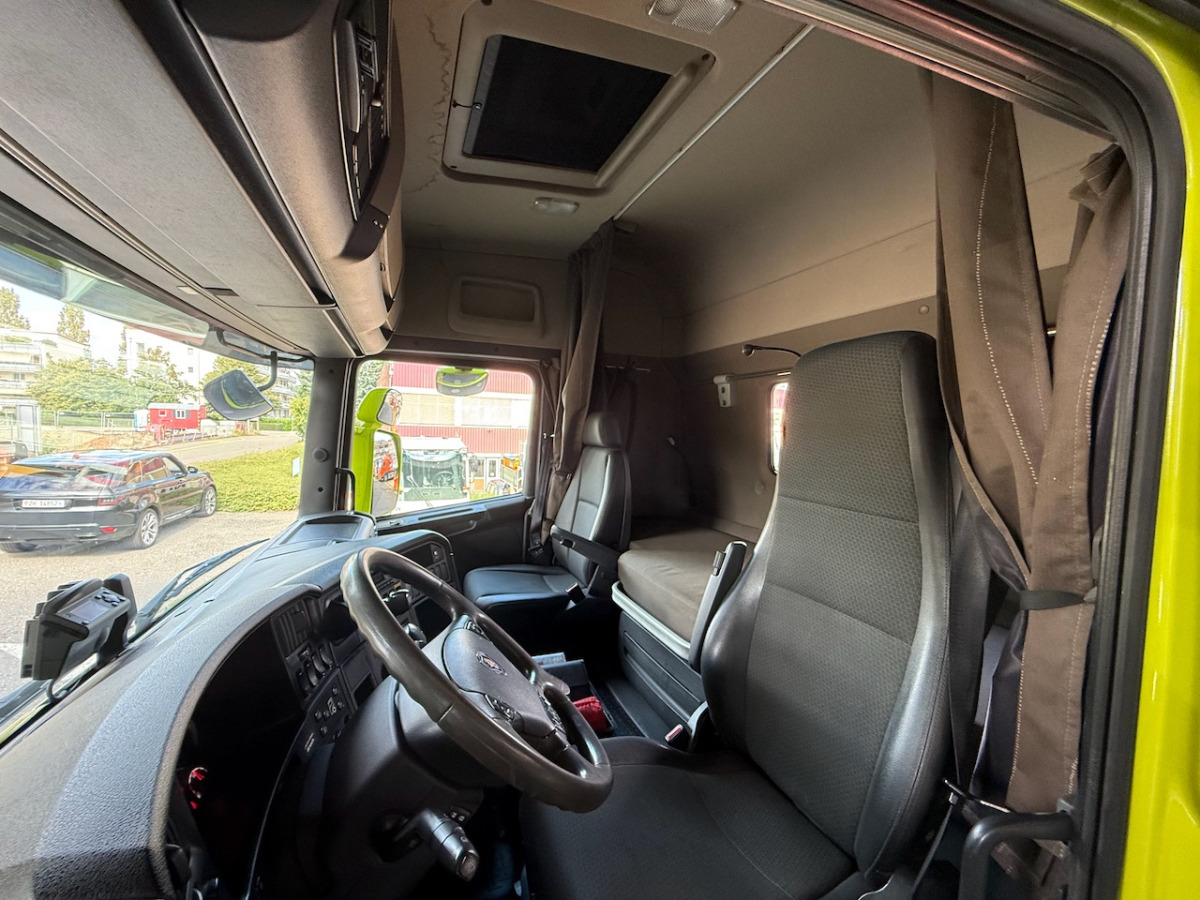 SCANIA R490 8x4 - Мултилифт с кука камион: снимка 3 SCANIA R490 8x4 - Мултилифт с кука камион: снимка 3