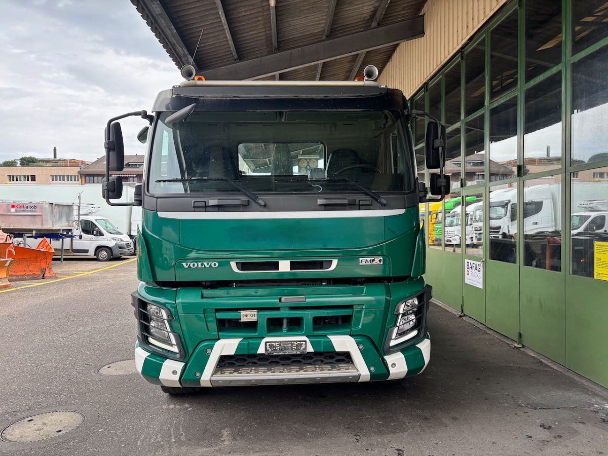 VOLVO FMX-500 8x4R - Мултилифт с кука камион: снимка 3 VOLVO FMX-500 8x4R - Мултилифт с кука камион: снимка 3