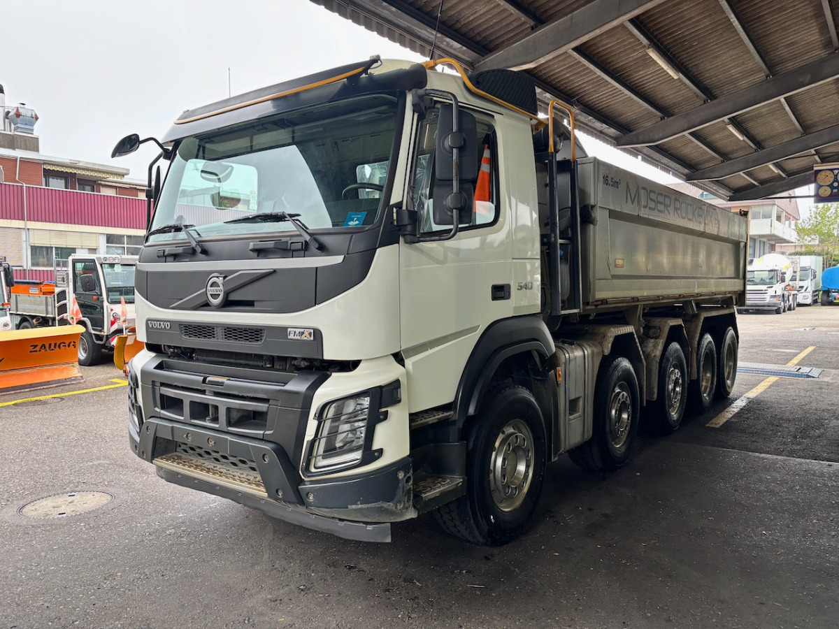 Самосвал камион VOLVO FMX-540 10x4R: снимка 20