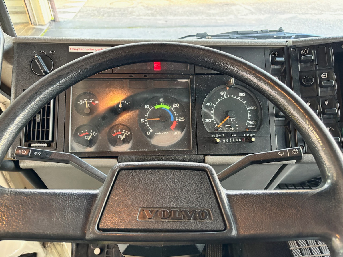 VOLVO FL6H615 - Влекач: снимка 5 VOLVO FL6H615 - Влекач: снимка 5