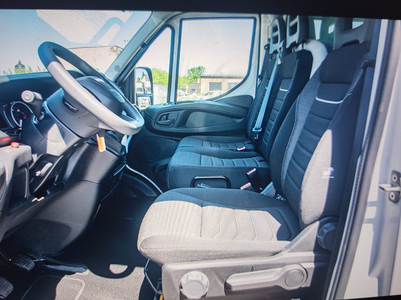 Iveco Daily 70 C18 Pritsche-Plane BÃR - Брезентов бус: снимка 4 Iveco Daily 70 C18 Pritsche-Plane BÃR - Брезентов бус: снимка 4