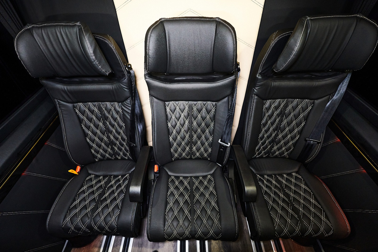 Mercedes Sprinter 319 9 Sitzer L2H1 - Пътнически бус, Бус с двойна кабина: снимка 4 Mercedes Sprinter 319 9 Sitzer L2H1 - Пътнически бус, Бус с двойна кабина: снимка 4