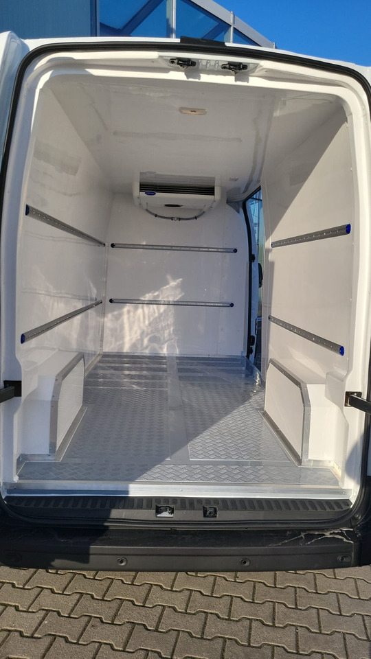 Renault Master 170 L3H2 Kühlkasten 220V Standkühlung - Хладилен бус: снимка 3 Renault Master 170 L3H2 Kühlkasten 220V Standkühlung - Хладилен бус: снимка 3