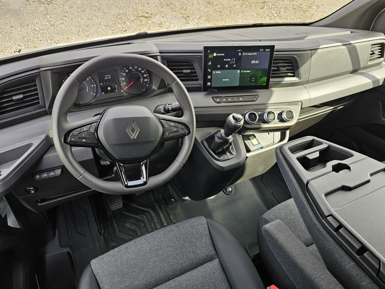 Renault Master 170 Leichtbaukoffer - Лекотоварен автомобил фургон: снимка 3 Renault Master 170 Leichtbaukoffer - Лекотоварен автомобил фургон: снимка 3