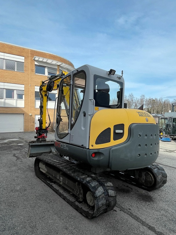 Wacker Neuson 8003 - Мини багер: снимка 3 Wacker Neuson 8003 - Мини багер: снимка 3