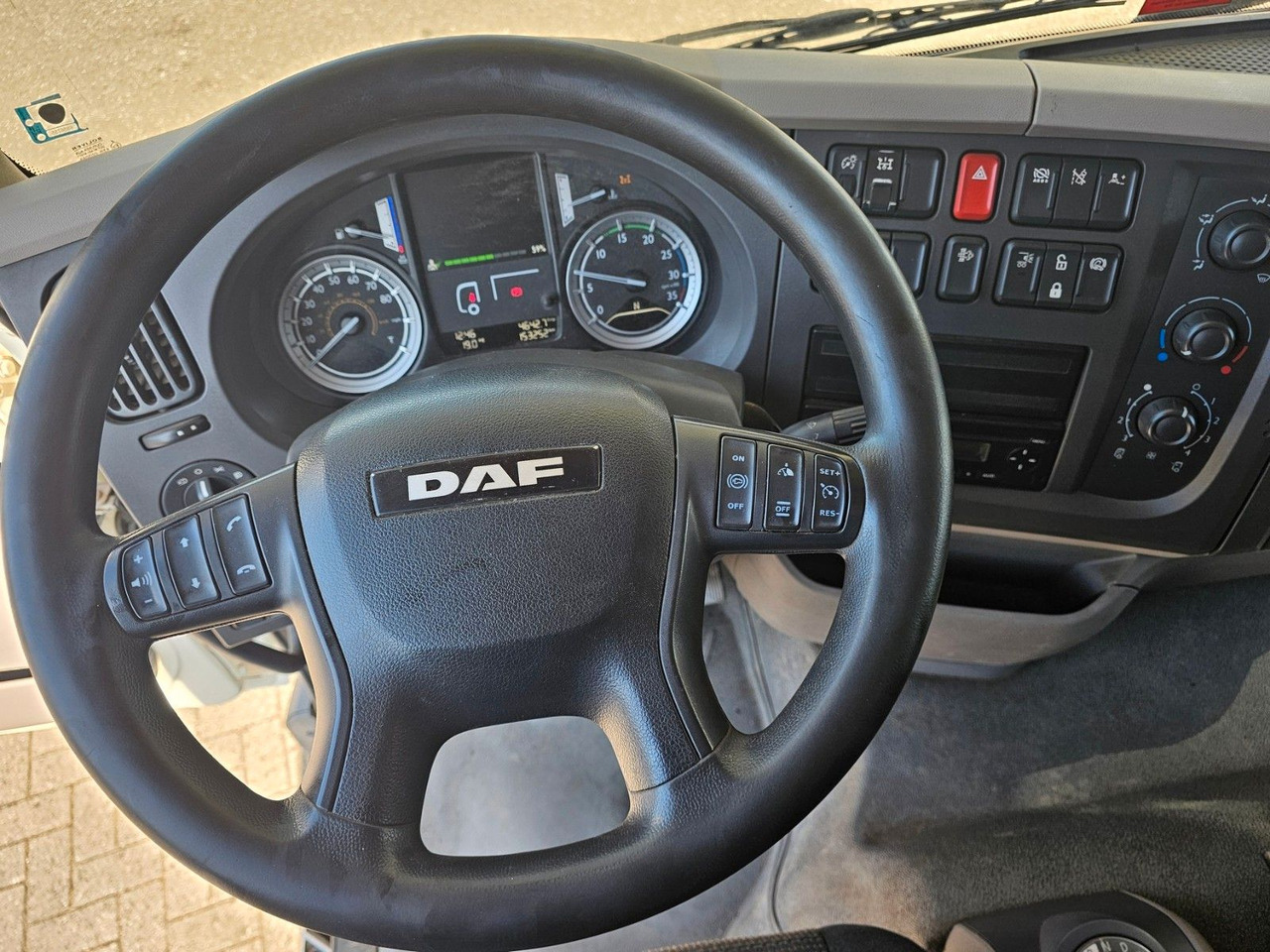 DAF LF 220 Euro Absetzkipper - Самосвал камион: снимка 5 DAF LF 220 Euro Absetzkipper - Самосвал камион: снимка 5