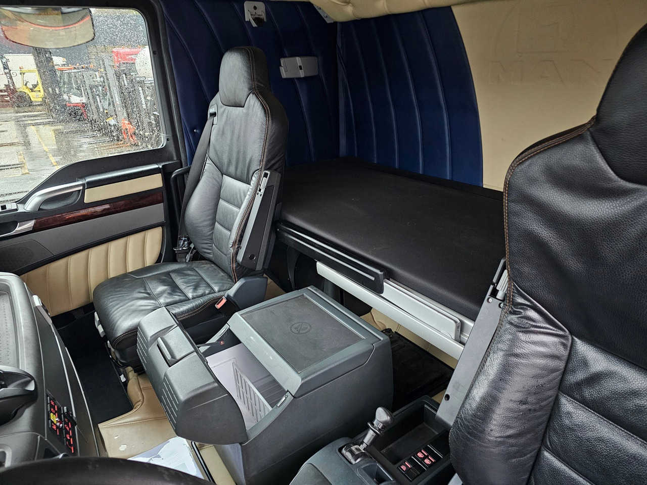 Мултилифт с кука камион MAN TGX 26.560 XLX 6X4: снимка 13