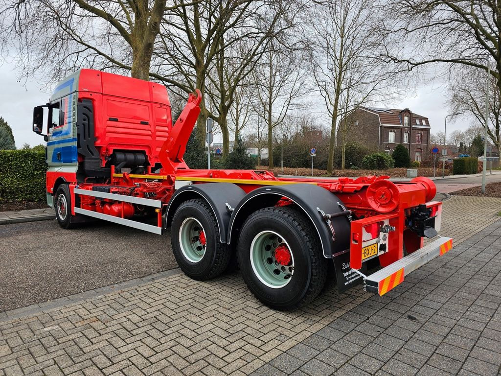 MAN TGX 26.560 XLX 6x4 Abrollkipper - Мултилифт с кука камион: снимка 4 MAN TGX 26.560 XLX 6x4 Abrollkipper - Мултилифт с кука камион: снимка 4