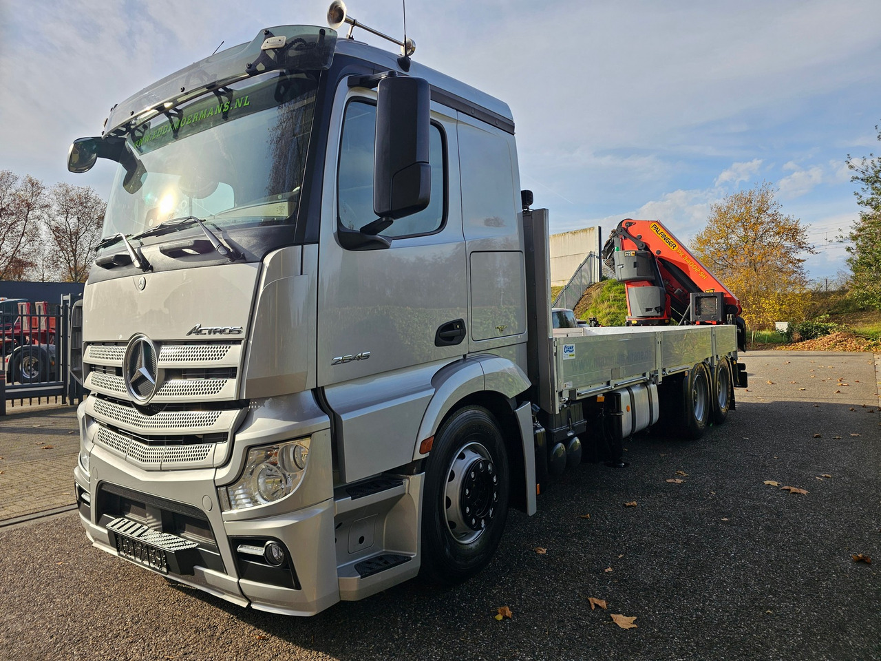 Mercedes Benz Actros 2645 6x4 - Бордови камион, Камион с кран: снимка 2 Mercedes Benz Actros 2645 6x4 - Бордови камион, Камион с кран: снимка 2