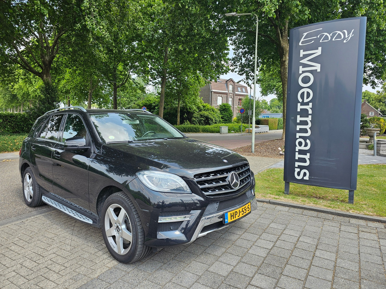 Mercedes Benz ML 350 Bluetec AMG - Джип: снимка 1 Mercedes Benz ML 350 Bluetec AMG - Джип: снимка 1