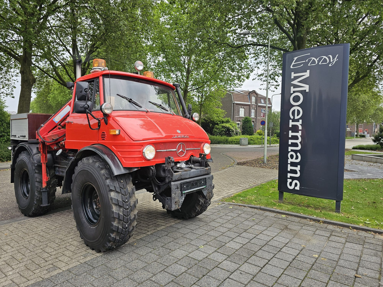 Unimog 406/U9000 4x4 - Камион с кран: снимка 1 Unimog 406/U9000 4x4 - Камион с кран: снимка 1