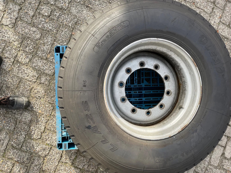 Hankook 425/65 R22,5 4 stuks LEAD - Гума за Камион: снимка 1 Hankook 425/65 R22,5 4 stuks LEAD - Гума за Камион: снимка 1