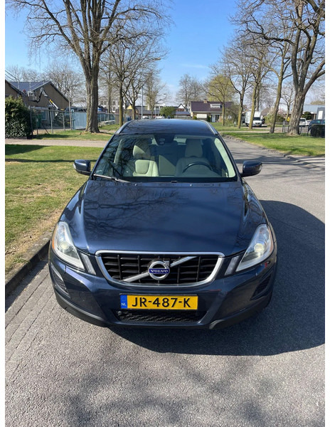Volvo XC60 XC60 DZ88/DZ8850 5 Cilinder Euro 5 - Хечбек: снимка 2 Volvo XC60 XC60 DZ88/DZ8850 5 Cilinder Euro 5 - Хечбек: снимка 2