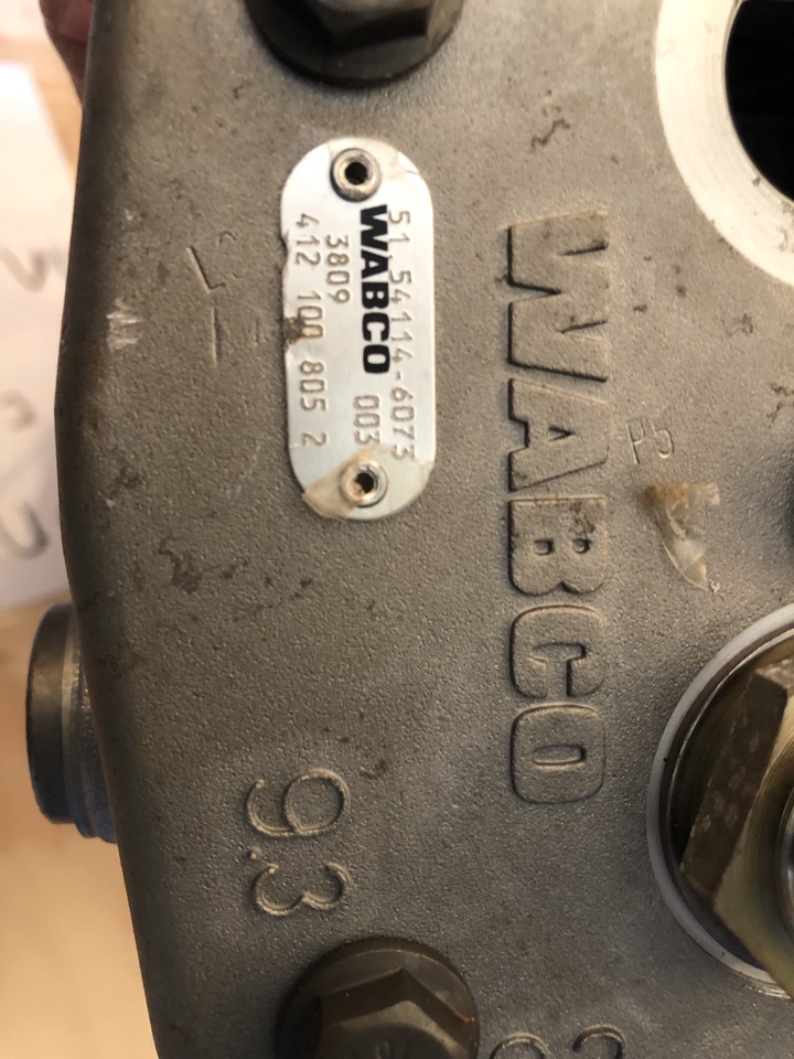 AIR COMPRESSOR MAN TGA - Компресор: снимка 5 AIR COMPRESSOR MAN TGA - Компресор: снимка 5